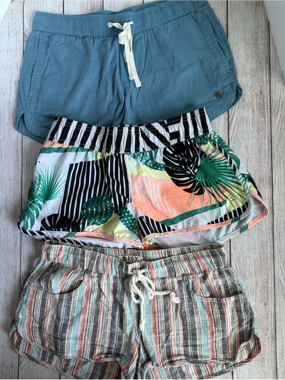 ROXY Coastal Beach Shorts Medium